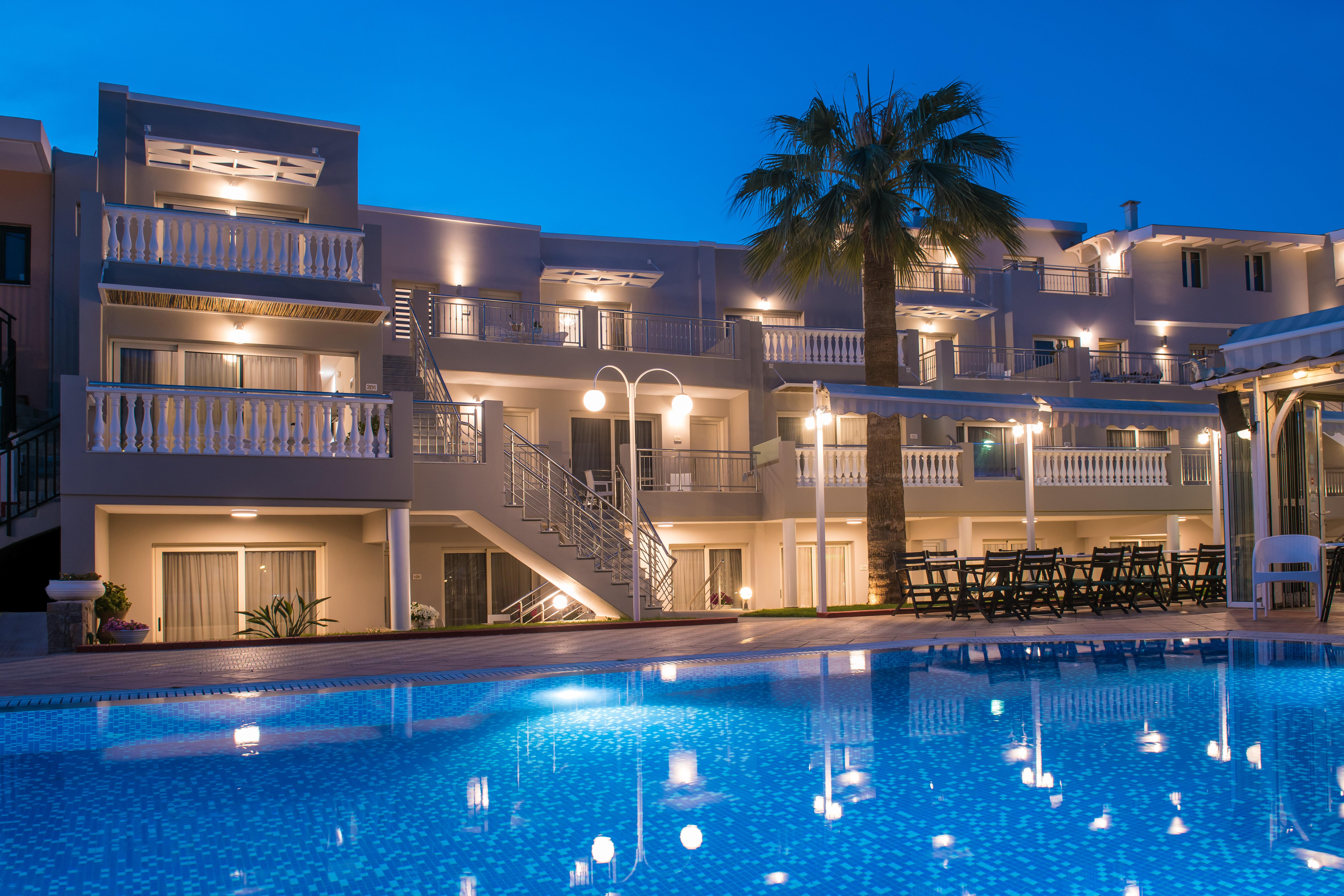 Sarpidon Apartments มาเลีย ภายนอก รูปภาพ