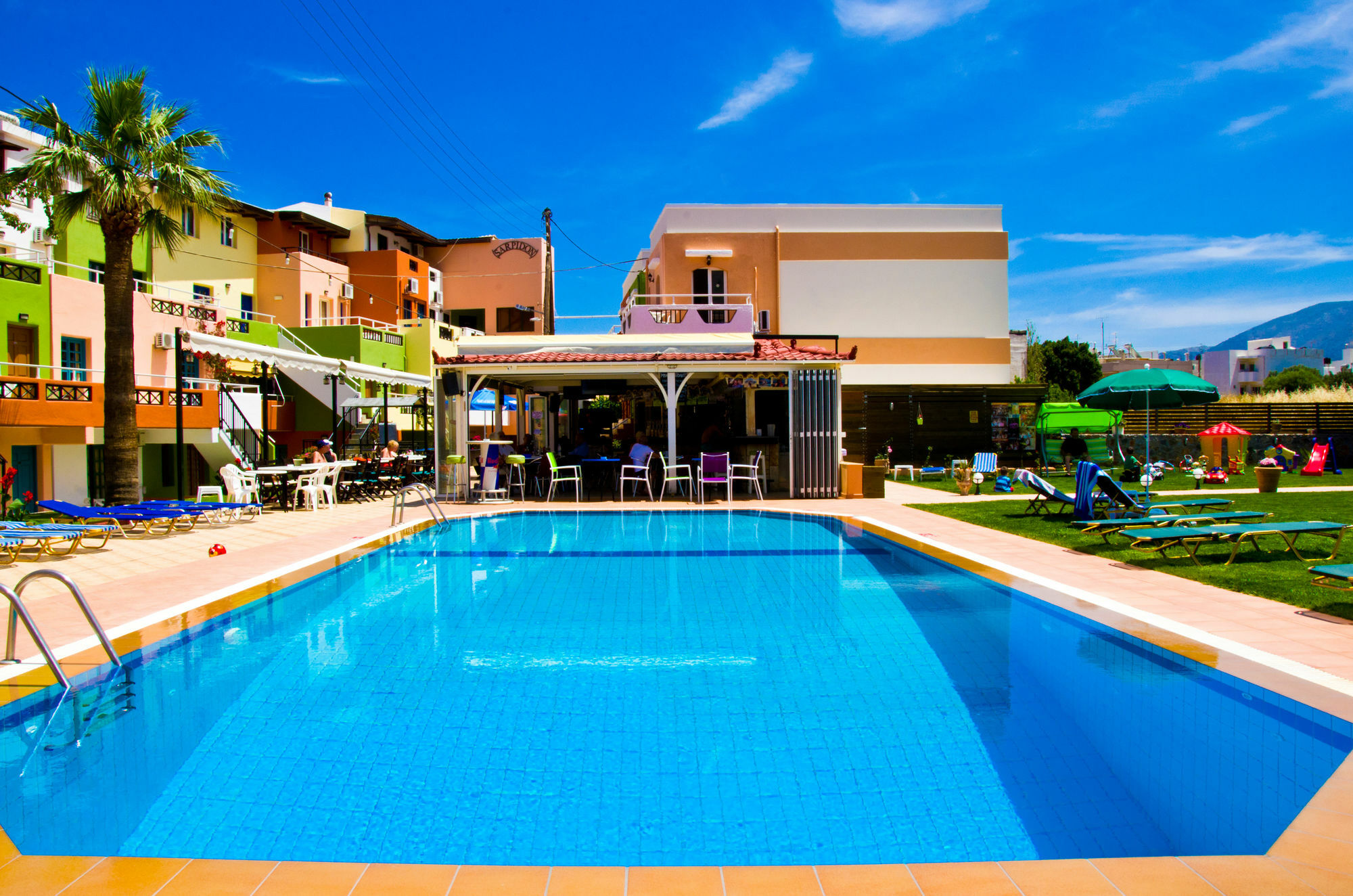 Sarpidon Apartments มาเลีย ภายนอก รูปภาพ